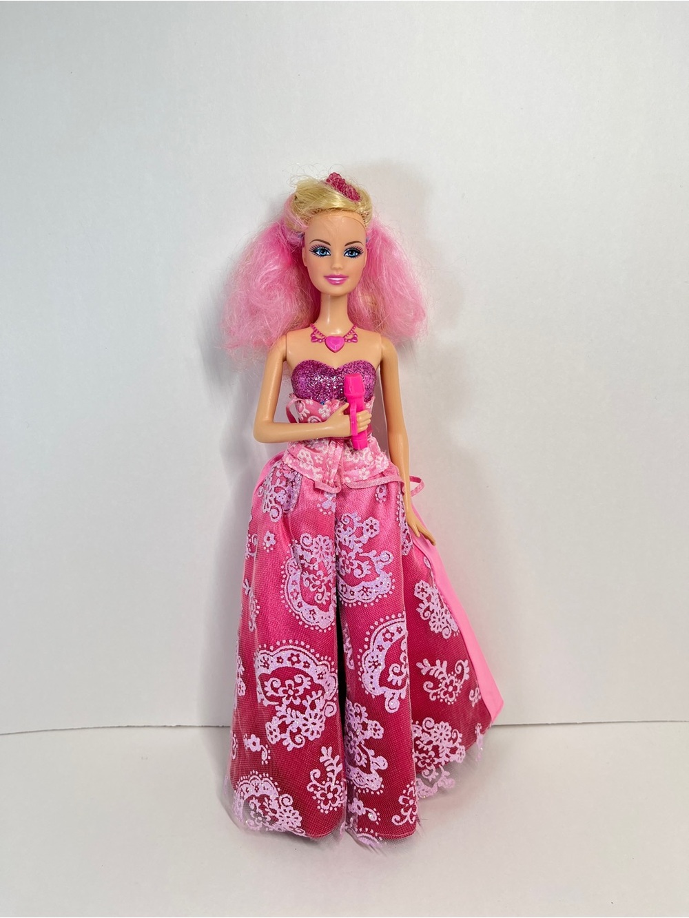 Barbie Princess and the Popstar Tori 2011 Transforming Hair Doll Singing 2-in-1
